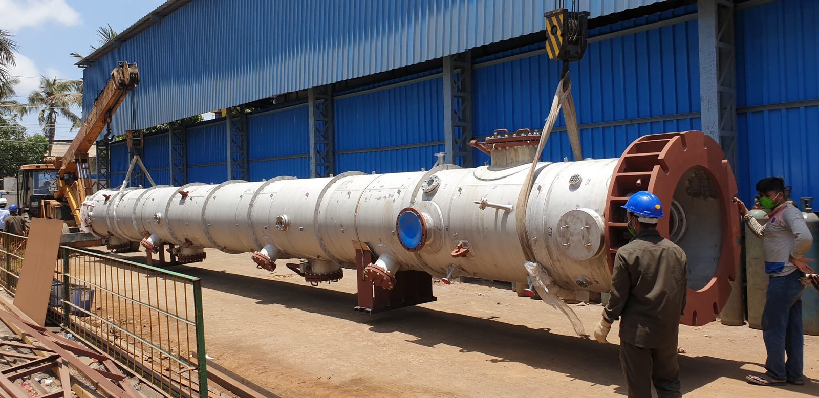 Applications of Distillation Columns in Chemical, Oil and Gas and ...